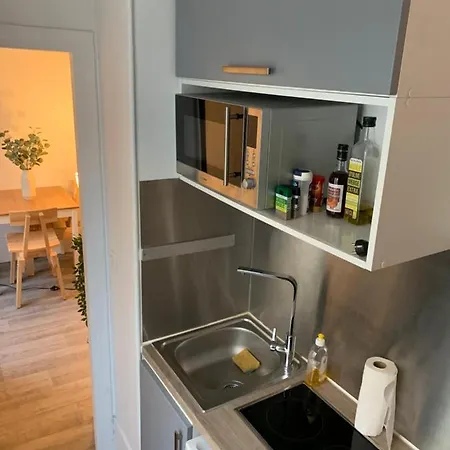 Moderne Au Coeur De Batignolles * Paříž